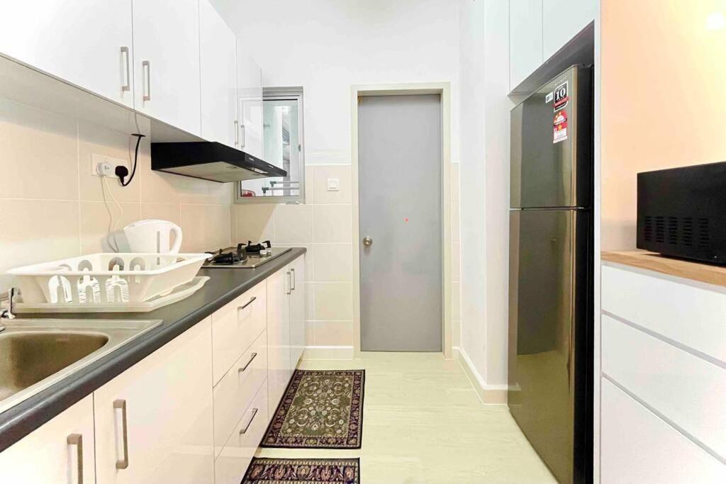 Alanis 3br Free Wifi + Netflix Apartment Sepang