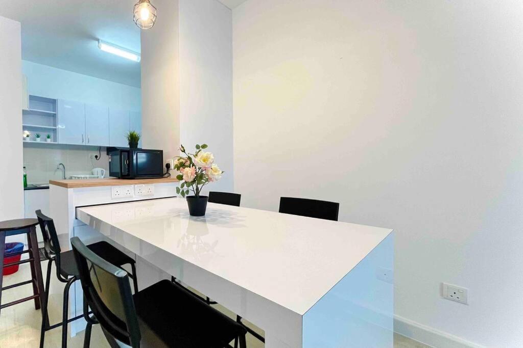 Apartment Alanis 3br Free Wifi + Netflix Sepang